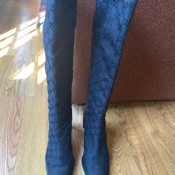 Ladies Gucci Boots - Picture 3 of 8